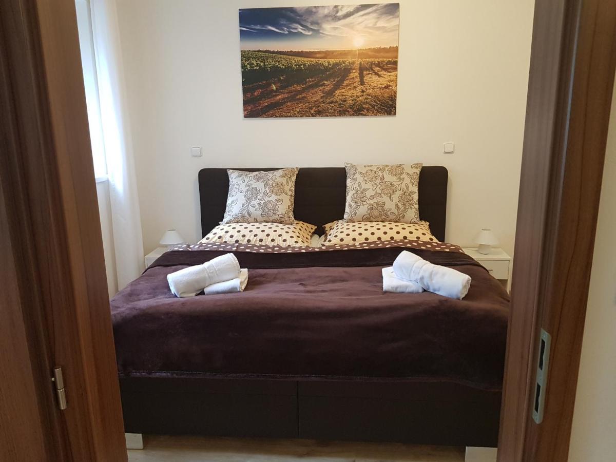Apartman Rezidence מיקולוב מראה חיצוני תמונה